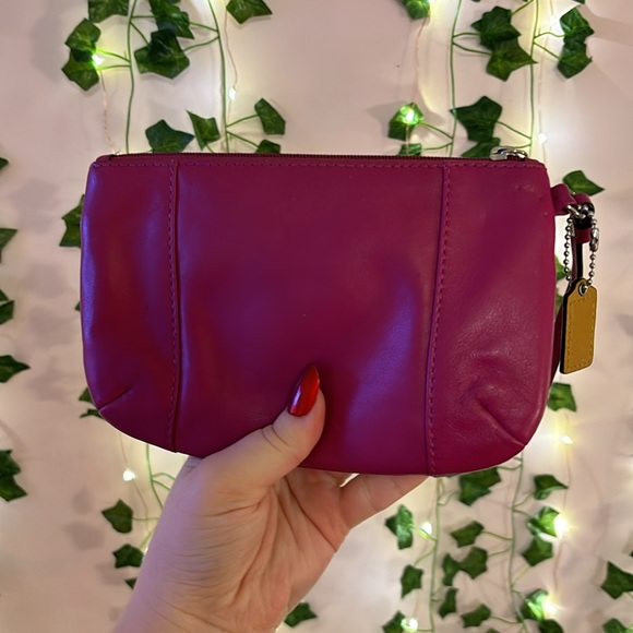 Coach Wristlet - Picture 5 of 9